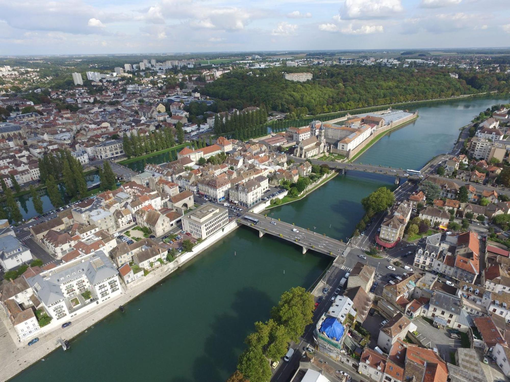 Le Balinais - Centre-ville * Melun